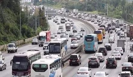 自驾.jpg 自驾.jpg