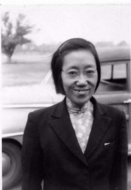 640A194NE0V.jpg