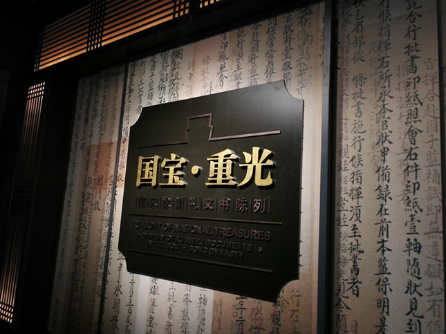 内7592b14d41a625534f361_副本.jpg