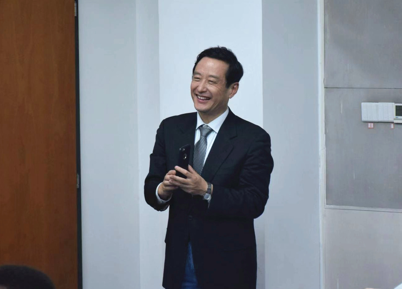 个人照 灿烂.jpg
