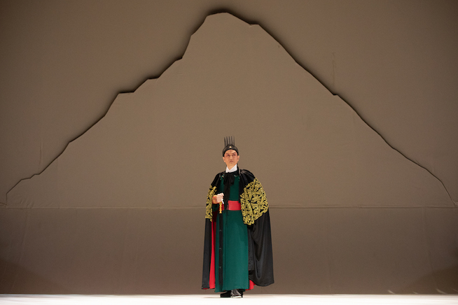 1814060133.jpg 1814060133.jpg