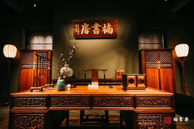 893978558.jpg 893978558.jpg