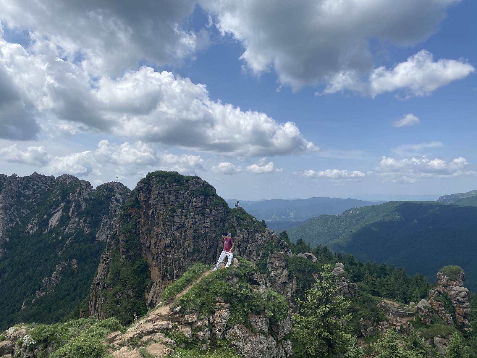 胡晓明1.jpg