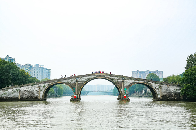 内 64b491955fad1a7_副本.jpg