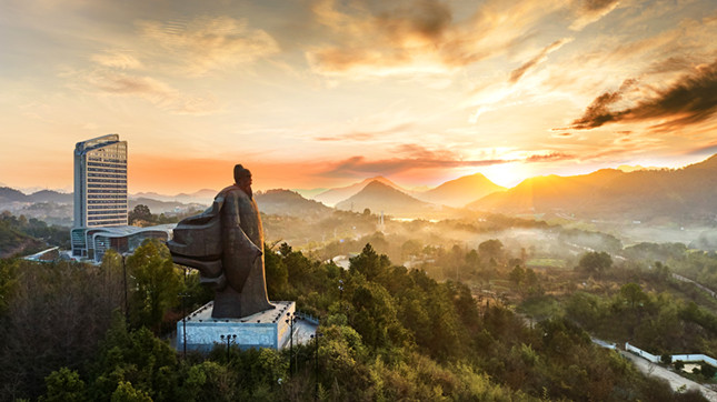 内 钱王像（金凯华）_副本.jpg